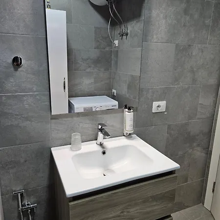 Apartment Brian's In *